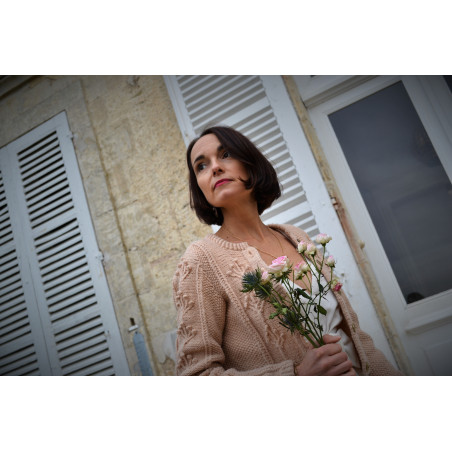 Kit de Tricô: Cardigan Feminino Exclusivo e Refinado em Lã Merino