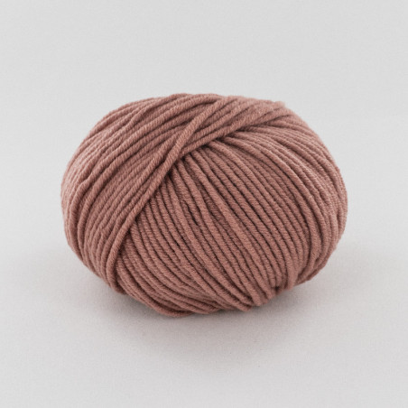 “Bola de lã merino: ideal para coletes, cobertores e tiaras