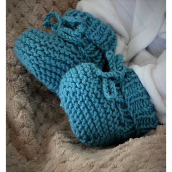 Kit de Tricô: Pantufas que Ficam nos Seus Pés Kit de Tricô: Pantufas que Ficam nos Seus Pés