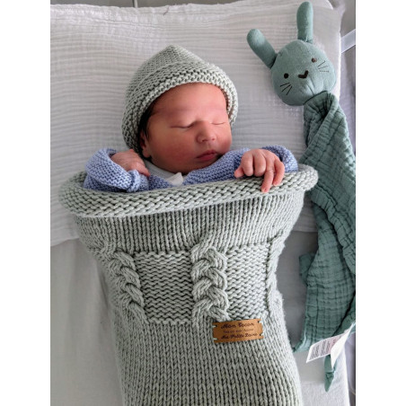 Gorro ajustável 0-6 meses: perfeito para bebês, lã merino macia