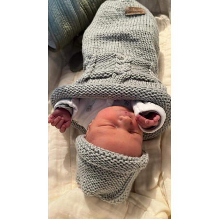 Bonnet évolutif 0-6 mois : parfait pour bébé, laine mérinos douce