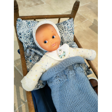 Kit de tricô "The Mini Doll Cocoon"